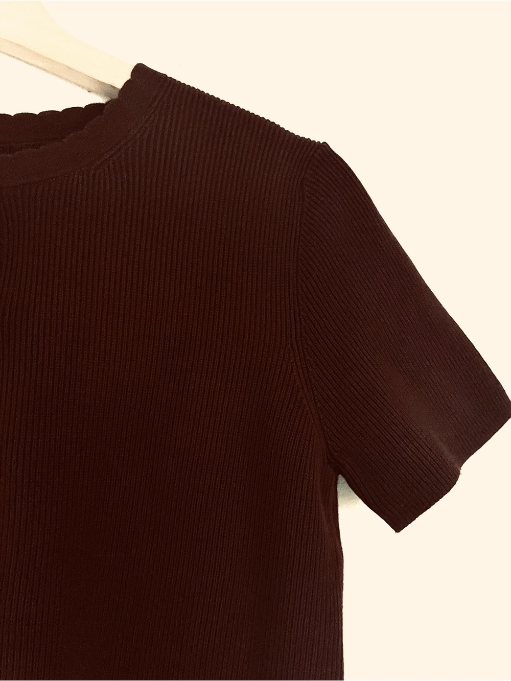 Uniqlo Scalloped Short Sleeve Cardigan in Dark Brown Size M NWT - Picture 5 of 8